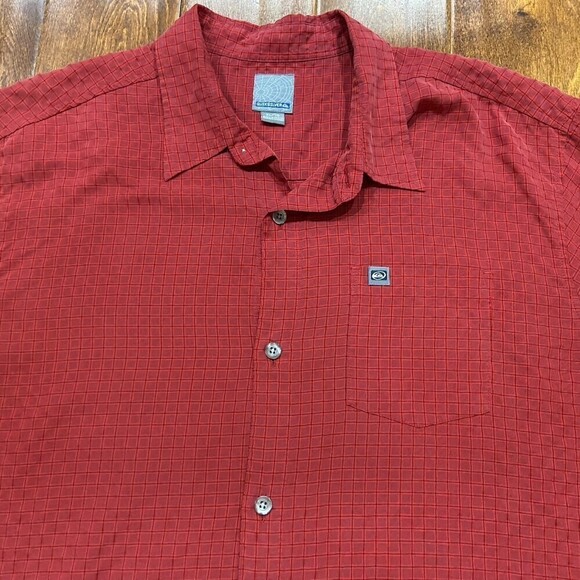 Quiksilver Vintage Button Down Casual Polyester Red Shirt Men's Size XL - Picture 2 of 8